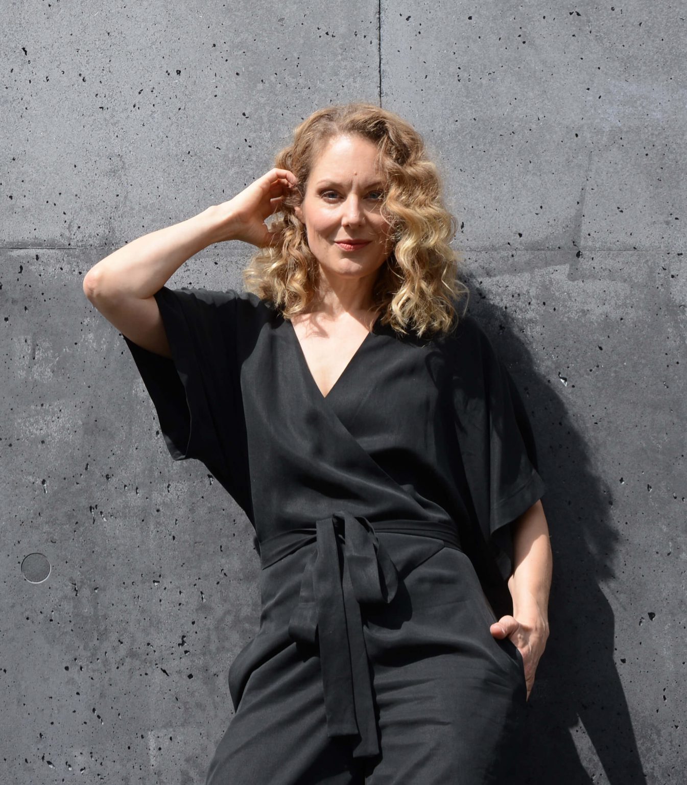 Tessa Mittelstaedt in RAU Berlin Jumpsuit black