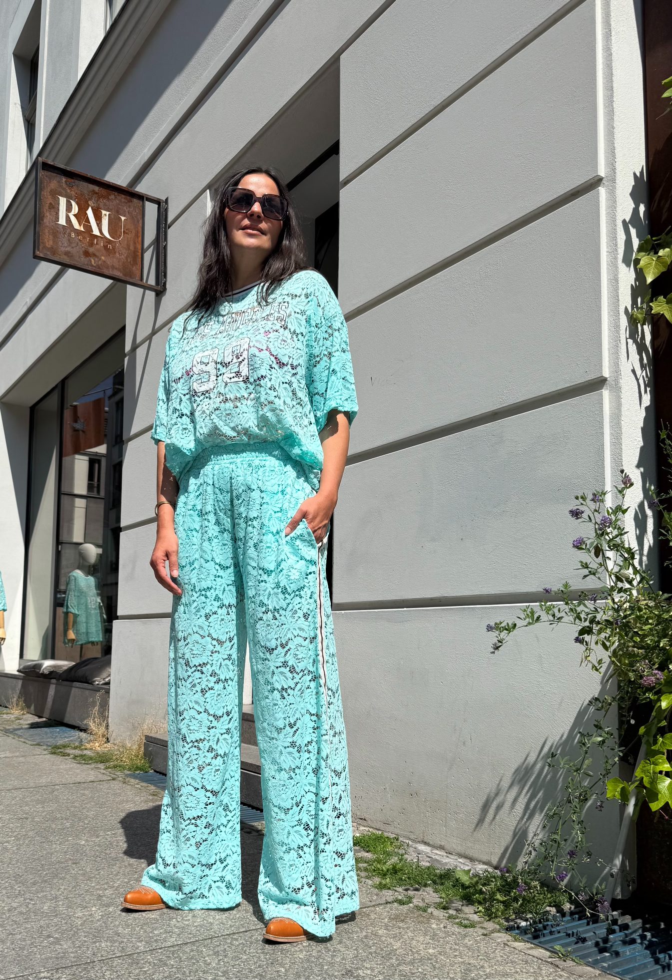 Jogger mit Taschen aus Spitze
