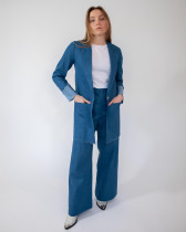 Produkte 44 Oversized Blazer Boyfriend Style Denim hellblau und Marlene flared Jeans high waist hellblau