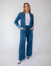 Produkte 89 Oversized Blazer Boyfriend Style Denim hellblau und Marlene flared Jeans high waist hellblau