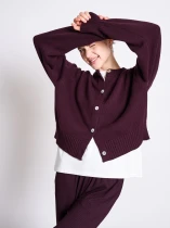 34 T3 JannJune SIVIA cherry lacquer rau berlin boutique 01 uai