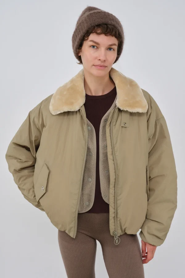Camden Bomber Jacke Embassy 3 Camden Bomber Jacke Pale Olive Embassy of Bricks and Logs