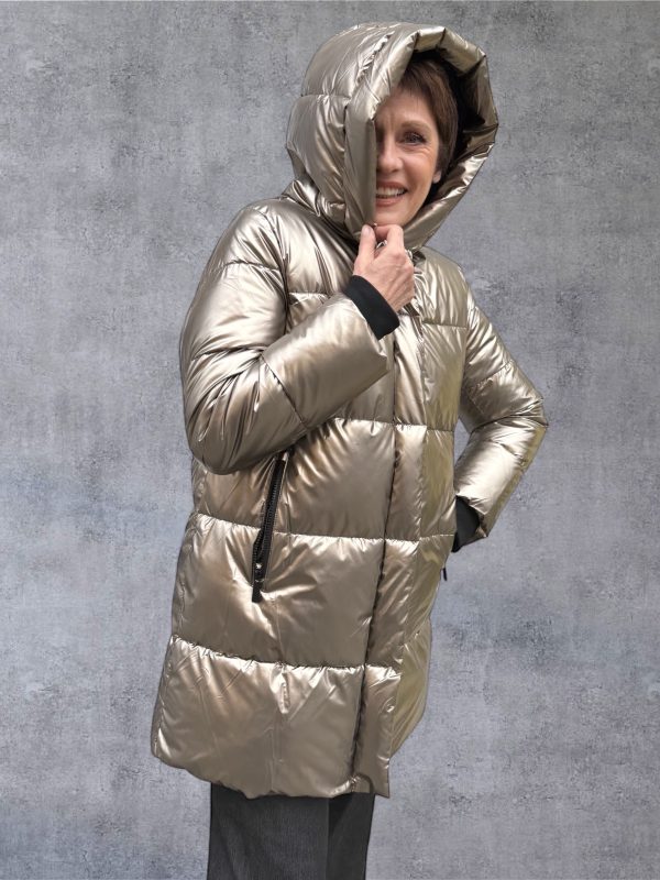 Cozy Puffer Coat mit Kapuze 1 photo