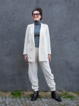 Jogger aus Viskose Crêpe 7 RAU Berlin Jogger aus Viskose Crepe