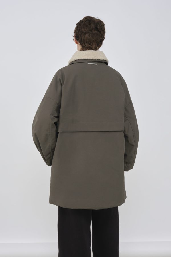 Maine Jacket - Nachhaltige vegane Winterjacke Damen - Embassy 7 embassy Maine Jacket black Olive rau berlin boutique 05