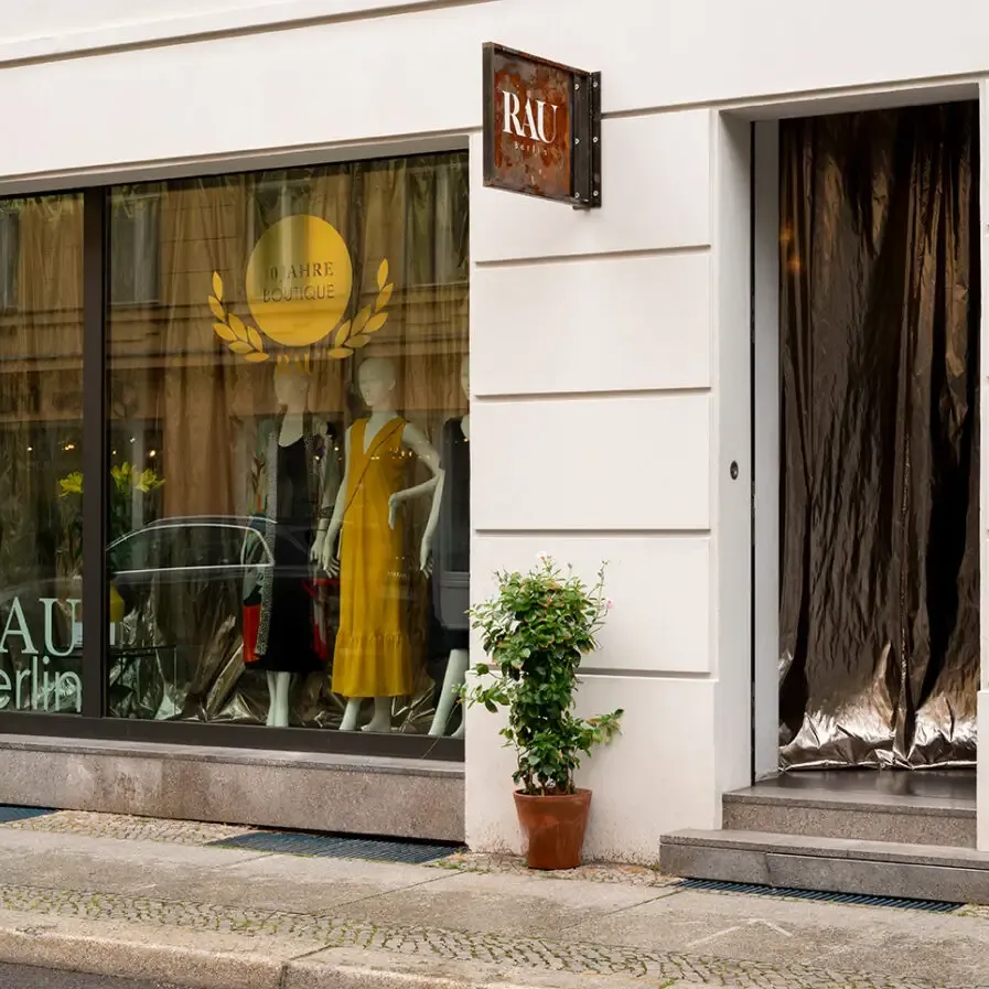 rau berlin boutique berlin mitte 02 uai