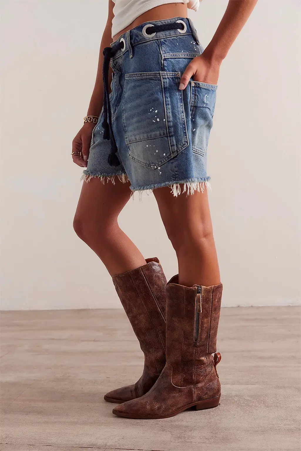 Moxie Barrel Jeans Shorts – Slouchy Denim Cut-Off Free People 1 free people moxie shorts timeless blue 03