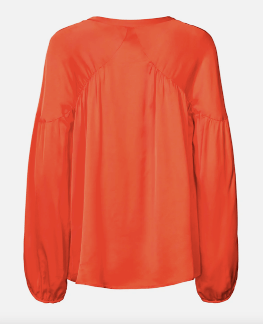Klassisches Bluse mit lockerer Passform 4 Bildschirmfoto 2026 07 07 um 14.43.30 1