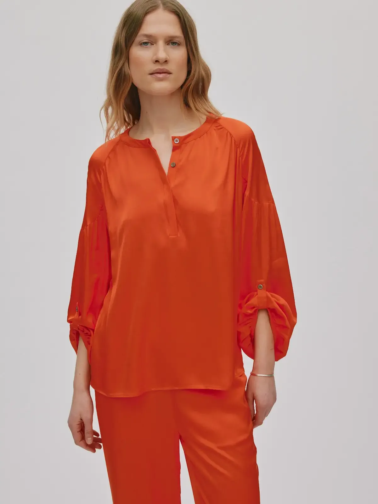 Klassisches Bluse mit lockerer Passform 7 Contrast lace shirt Lissy Deep mandarin 6 uai