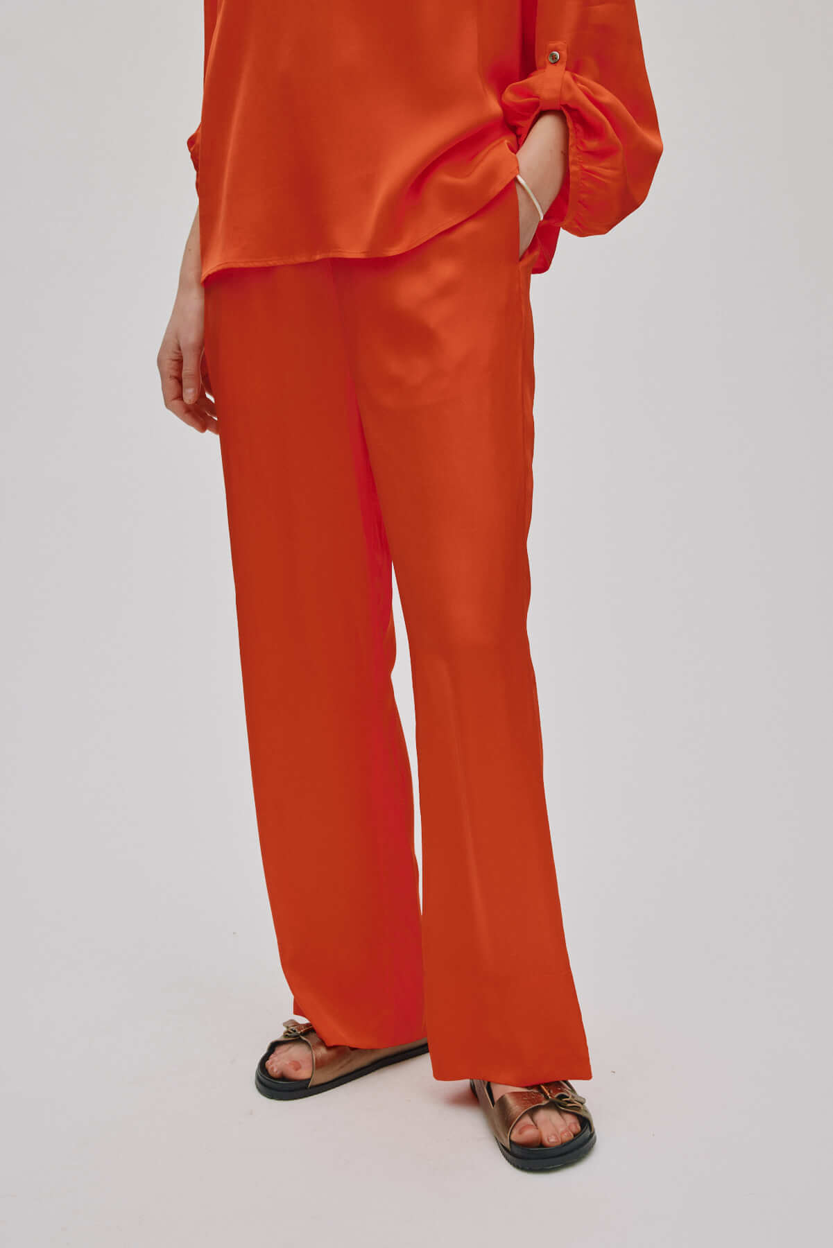 Weite fließende Hose 14 Contrast lace wide leg pants Alisa Deep mandarin 5