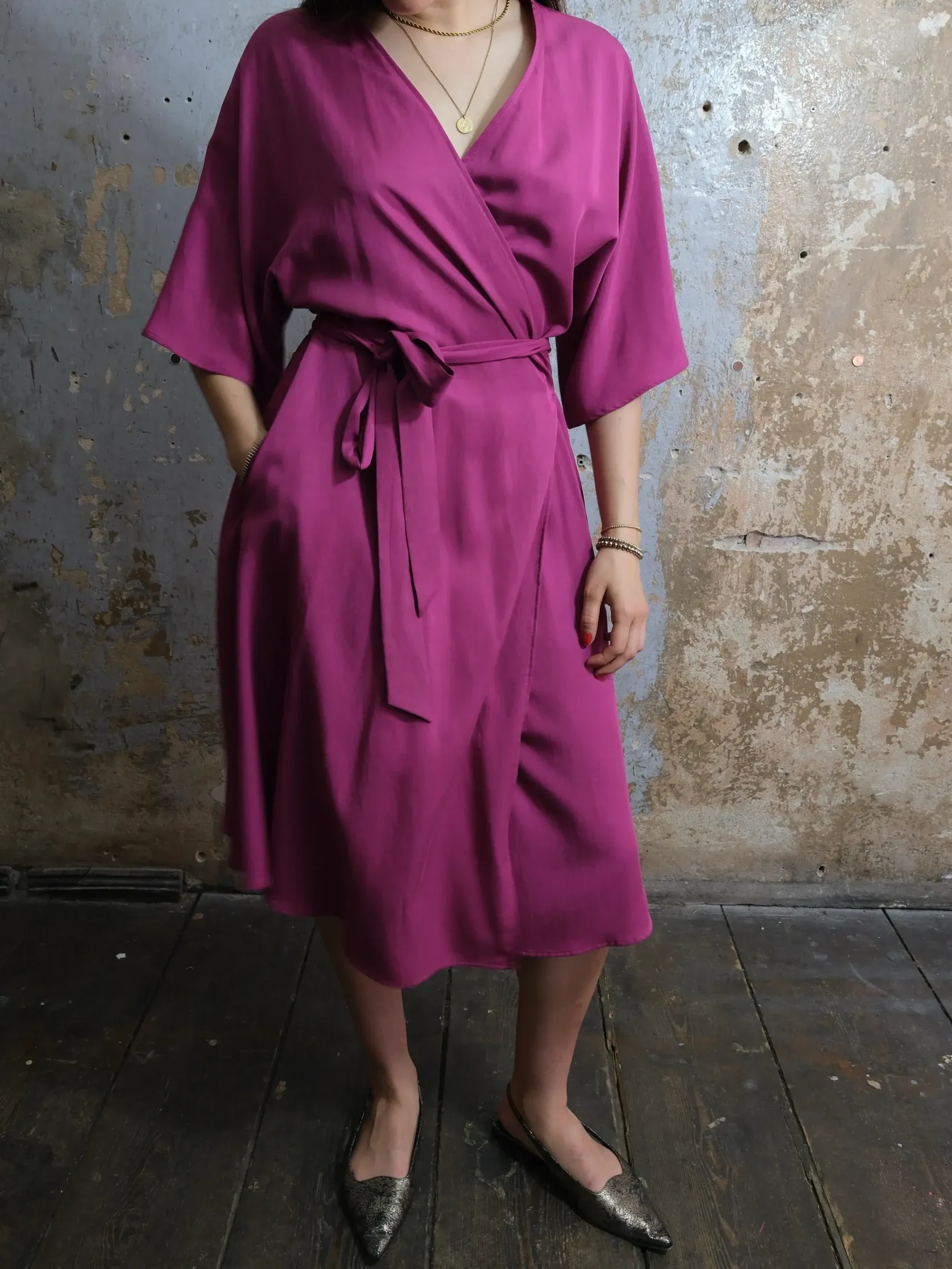 Wickelkleid Midi mit Taschen aus Tencel 8 DSCF1278 scaled uai