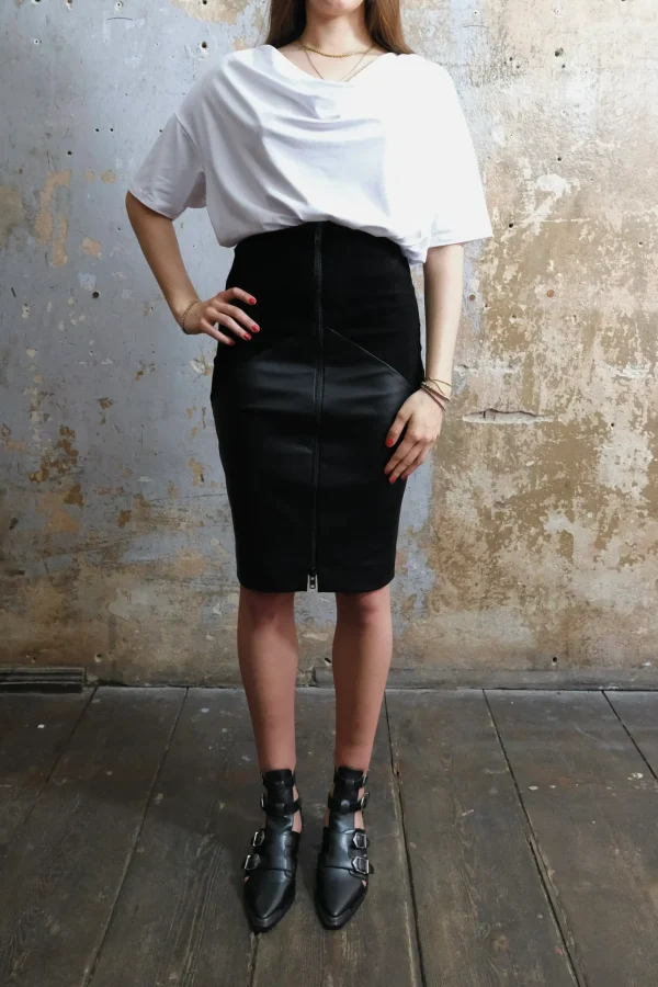 Pencil-Skirt aus feinstem Stretchleder – High Waist RAU Berlin 3 DSCF1642 scaled