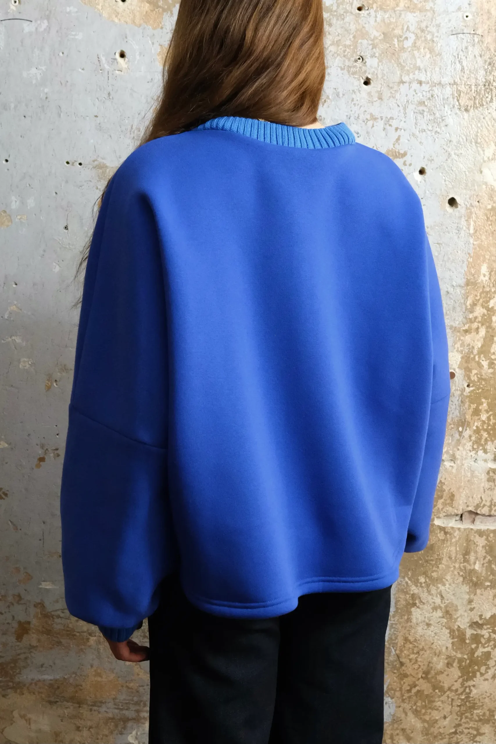 Sweatshirt aus Baumwolle mit Strickbündchen 5 DSCF1688 scaled