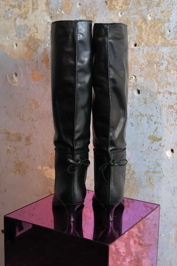 Eleganter spitz zulaufeder Lederstiefel mit weitem Schacht 3 DSCF2028 scaled