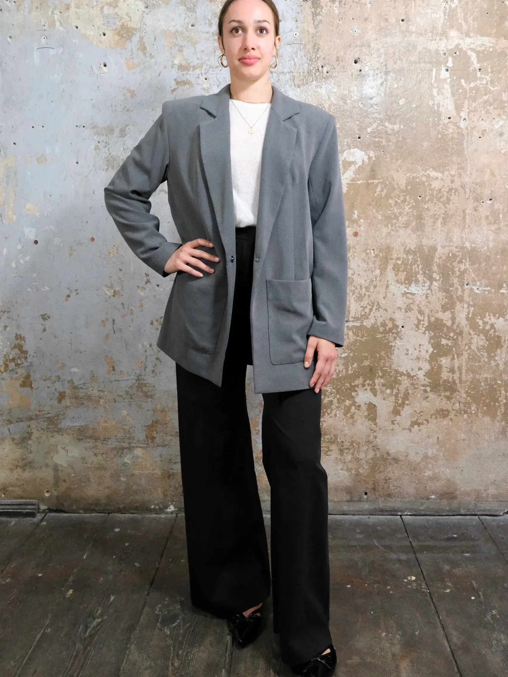 Grauer Blazer im Boyfriendstyle 1 DSCF3195 scaled uai