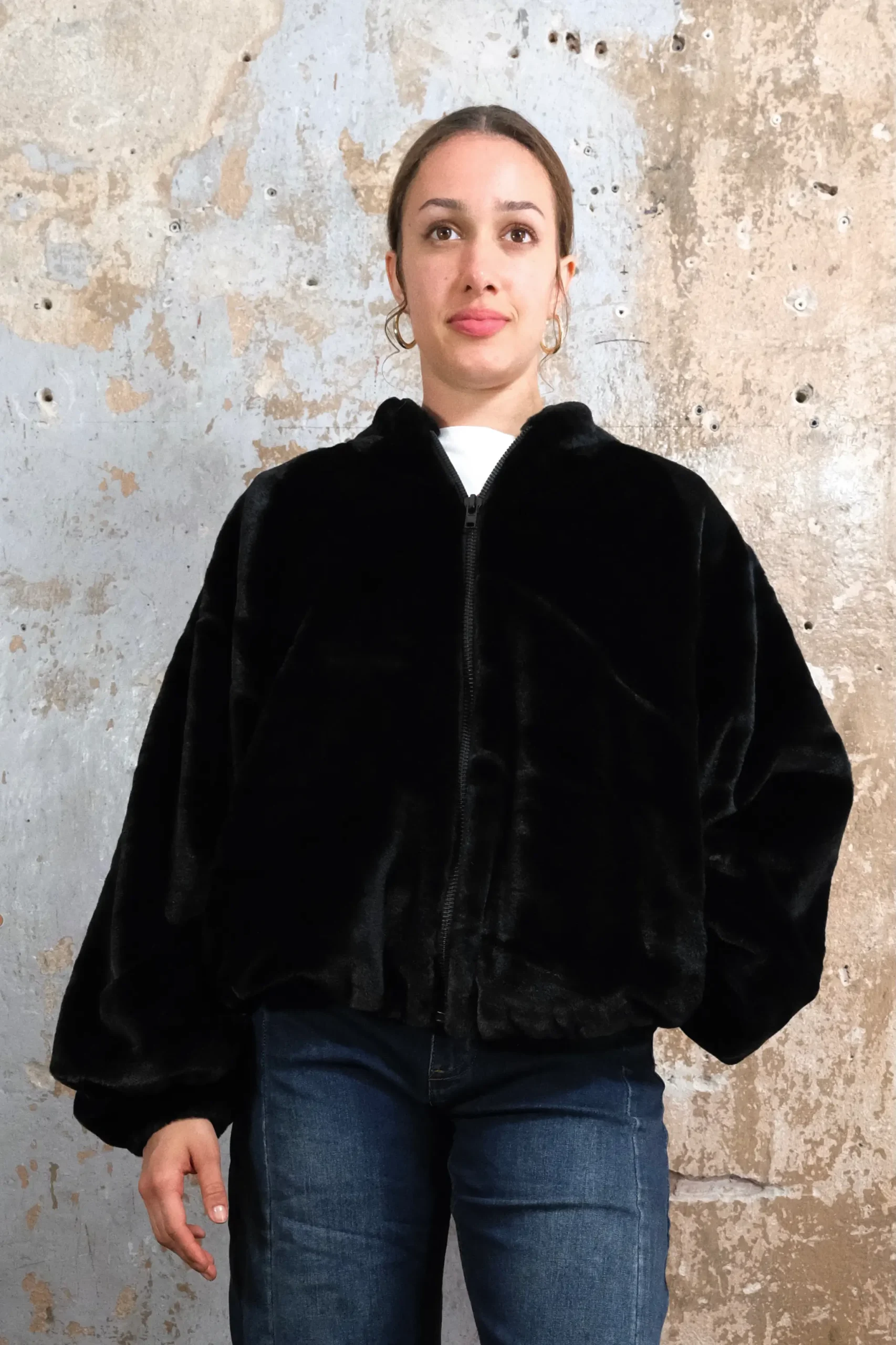 RAU Berlin Blouson aus Kuschelfell 6 DSCF3309 scaled