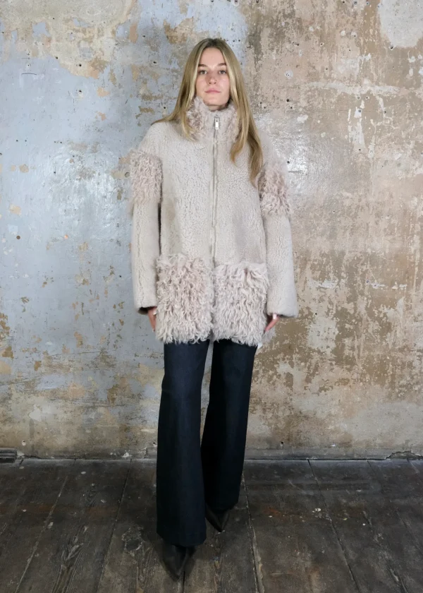 Lammfelljacke 2 Lammfelljacke Rabens Saloner Statement Piece