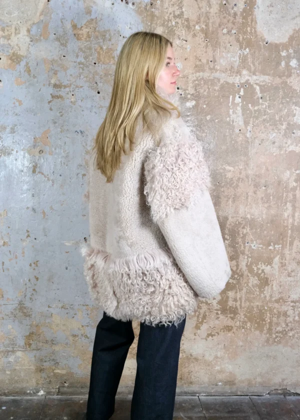 Lammfelljacke 5 Lammfelljacke Rabens Saloner Statement Piece