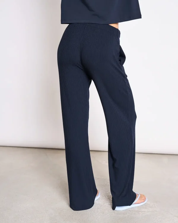 Hose mit Gummizug und Taschen 4 T2 JNJ SS26 65 SMILLA nightfall BOY nightfall 0104.jpg